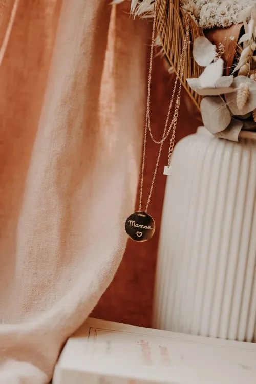 Collier VIC